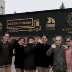 'Gezen Sinema Tırı' ile 895 bin çocuk beyaz perdeyle buluştu
