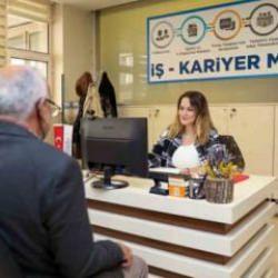 İş arayan ve kariyer planı yapan gen&ccedil;lere Gaziantep B&uuml;y&uuml;kşehir destek oluyor