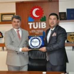 Kars TSO Başkanı ve iş adamları Azerbaycan'da ziyaretler gerçekleştirdi