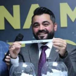 Sivaslı muhtar se&ccedil;im vaadini tuttu: 5 mahalle sakinini umreye g&ouml;nderiyor