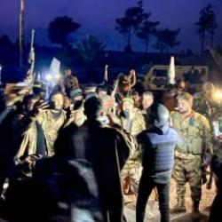 Suriye'de son gelişmeler: Muhalifler Hama'ya girdi! Esad'a darbe girişimi iddiası