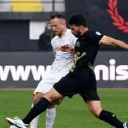 Çorum FK, Manisa'dan 3 puanla dönüyor
