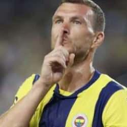 Manchester City'den Edin Dzeko mesajı