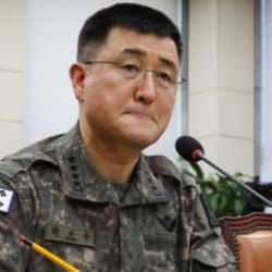 G&uuml;ney Kore'de sıkıy&ouml;netim krizi: Genelkurmay Başkanı istifa etti