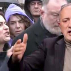 Halep Kalesi'ne asılan Türk bayrağından rahatsız oldular