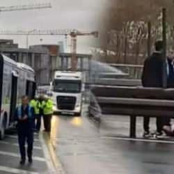 İstanbul'da korkutan kaza! Metrobüsten yolcu düştü