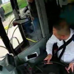 Kocaeli'de şof&ouml;rden &ouml;rnek davranış