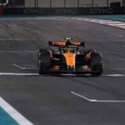 McLaren 26 yıl sonra Formula 1'de zirveye çıktı