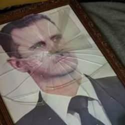 Suriye'nin bayrağı mı değişti? Yeni bayrağının anlamı nedir?