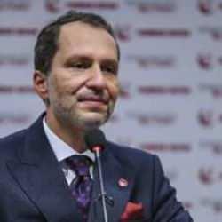 Yeniden Refah Partisi'nde şok istifa!