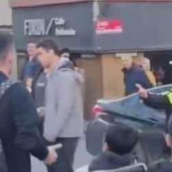 Berke Özer polislerle tartıştı! 'Terörist miyiz biz?'