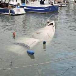 &Ccedil;anakkale'de Almanya bayraklı tekne battı