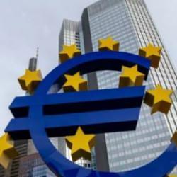 Euro Bölgesi'nde yatırımcı güveni bir yılın en düşüğünde