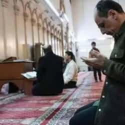 Kalın'ın Emevi Cami'nde kıldığı namazdan rahatsız oldu! Ünlü gazeteci ağzının payını verdi