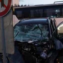 Öğrencileri taşıyan servis aracı kaza yaptı: Çok sayıda yaralı var!