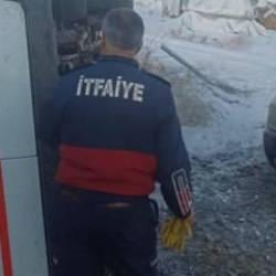 &Ouml;ğretmenleri taşıyan minib&uuml;s devrildi: &Ccedil;ok sayıda yaralı var!