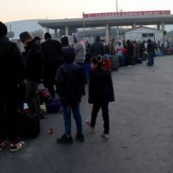 Suriyeliler ülkelerine dönüyor! Sınır kapısında büyük yoğunluk