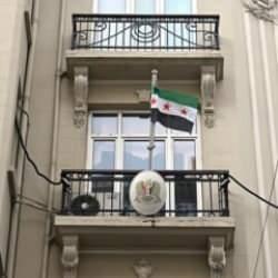 Suriye'nin İstanbul Başkonsolosluğunda bayrak değişti