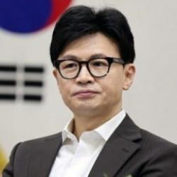 Güney Kore'de sıkıyönetim krizi: İktidar partisi lideri istifa etti