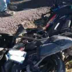 Öğrenci servis minibüsü ile çarpışan motosikletin sürücüsü öldü