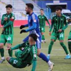 Sakarya'yı saf dışı bırakan Erzurum gruplarda!