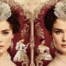 Tek kişilik 'eh işte' performans: Anna Karenina tiyatro oyunu