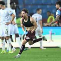 Trabzonspor 86'da hayata tutundu!