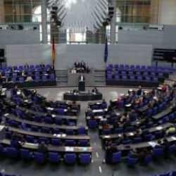 Almanya'da meclis feshedildi, erken se&ccedil;im tarihi belli oldu