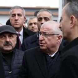 Bakan G&uuml;ler, Balıkesir'e gitti