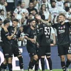 Beşiktaş'ta sürpriz ayrılık! Teklifleri değerlendirecek iddiası