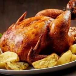 En lezzetli iç pilavlı tavuk tarifi: Nar gibi kızarmış ve muhteşem