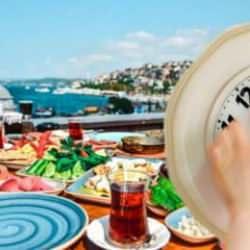 Kahvaltı saatinizi değiştirin: Ömrünüzü 20 yıl uzatın!