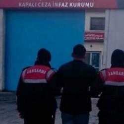 22 yıl hapis cezasıyla aranıyordu! Yaşı 'pes' dedirtti 