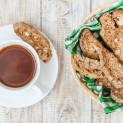 Kahve yanına &ccedil;ok yakışan: Fındıklı biscotti tarifi