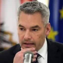 Avrupa &uuml;lkesinde kriz! Başbakan istifa edeceğini duyurdu: Kabul etmeyeceğiz!