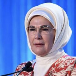 Emine Erdoğan'da yeni yıl mesajı