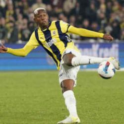 Fenerbah&ccedil;e'de S&uuml;per Kupa &ouml;ncesi Talisca ve Semedo m&uuml;jdesi