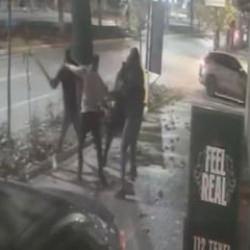 Isparta'da kar maskeli ve beyzbol sopalı saldırganlar vatandaşı hastanelik etti