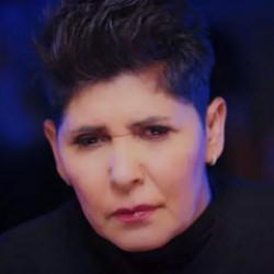 Kanser tedavisi g&ouml;ren Cansever'den mesaj var! Hastane odasından paylaştı