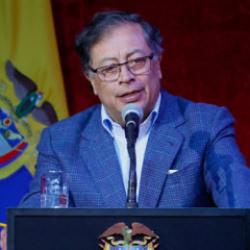 Petro'dan Trump a&ccedil;ıklaması: Venezuela'da kokain fabrikasını bombaladı! 