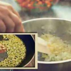 Soğan ve sarımsağı yüksek ateşte pişirmek sağlığımızı tehlikeye atıyor!