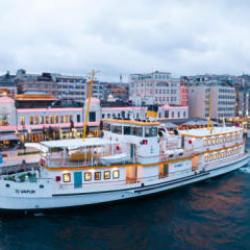 T&uuml;rkiye İş Bankası'nın y&uuml;zen şubesi İş Vapur hizmete a&ccedil;ıldı