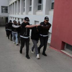 Yer: Adana! Hara&ccedil; &ccedil;etesinin 19 yaşındaki Murat'ı &ouml;ld&uuml;rd&uuml;ğ&uuml; ortaya &ccedil;ıktı