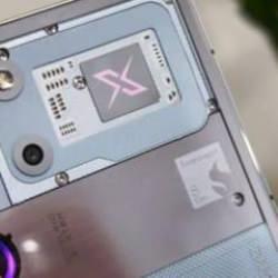 2024'&uuml;n en g&uuml;&ccedil;l&uuml; Android telefonları belli oldu! Rakiplerini ezdi ge&ccedil;ti...