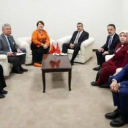 Bakan Tekin, Kırgızistan Eğitim ve Bilim Bakanı'yla g&ouml;r&uuml;şt&uuml;