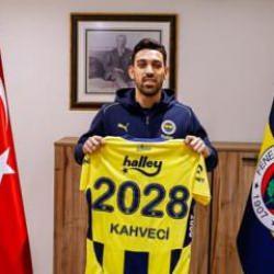 Fenerbahçe yıldız ismin sözleşmesini uzattı