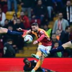Gol düellosunda kazanan çıkmadı! Aslan kupada Başakşehir'e takıldı