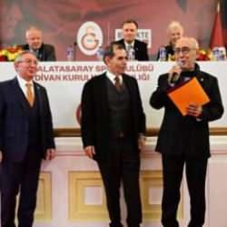 Usta sanat&ccedil;ı Şener Şen Galatasaray Divan Kurulu &uuml;yesi oldu