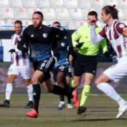 Erzurumspor evinde Bandırmaspor'u 2 golle yıktı!