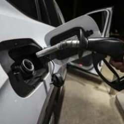 ABD, 2025 için petrol fiyatı tahminini yukarı yönlü revize etti